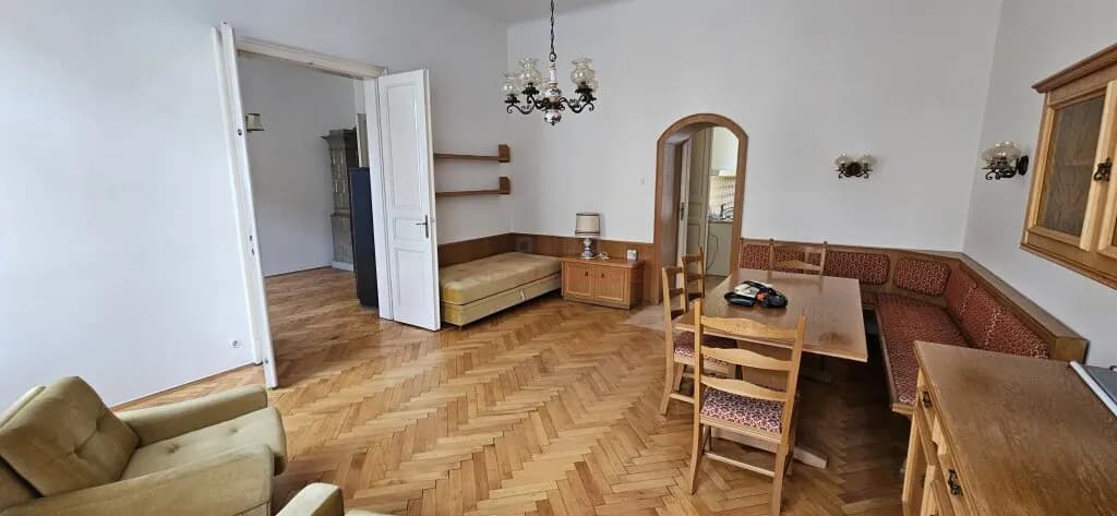 4-Zimmer-Wohnung mieten in Graz – 133 m², € 1.252 – Bild 2 von 12