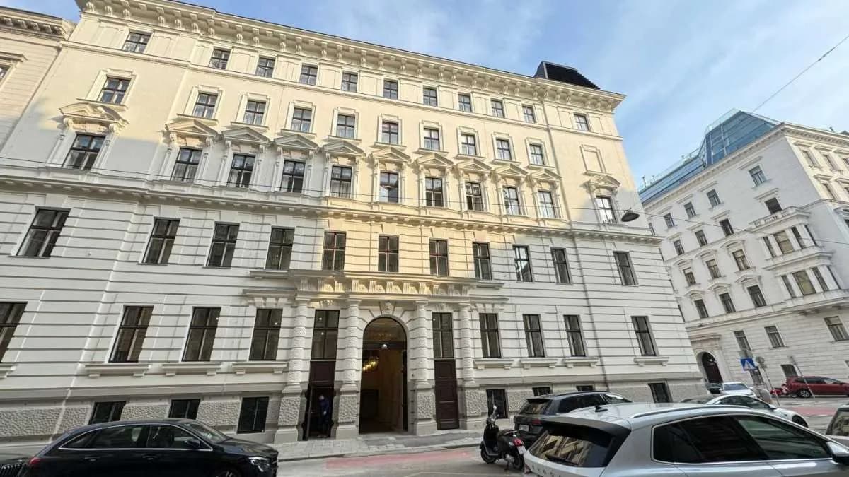 Gewerbeimmobilie mieten in Wien – 239 m², € 7.376 – Bild 1 von 12