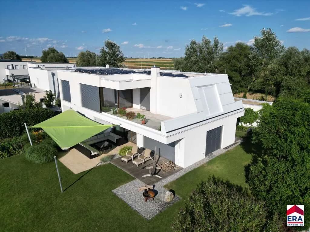 6-Zimmer-Immobilie kaufen in Neusiedl am See – 286,76 m² – Bild 1 von 33