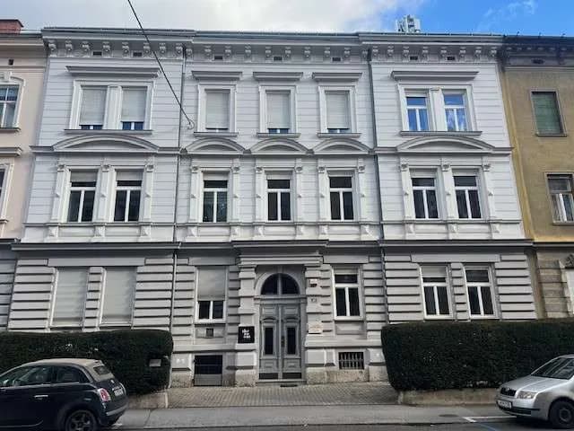 6-Zimmer-Wohnung mieten in Graz – 213 m², € 2.600