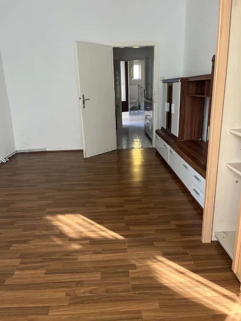 1-Zimmer-Wohnung mieten in Bruck an der Leitha – 35 m², € 410
