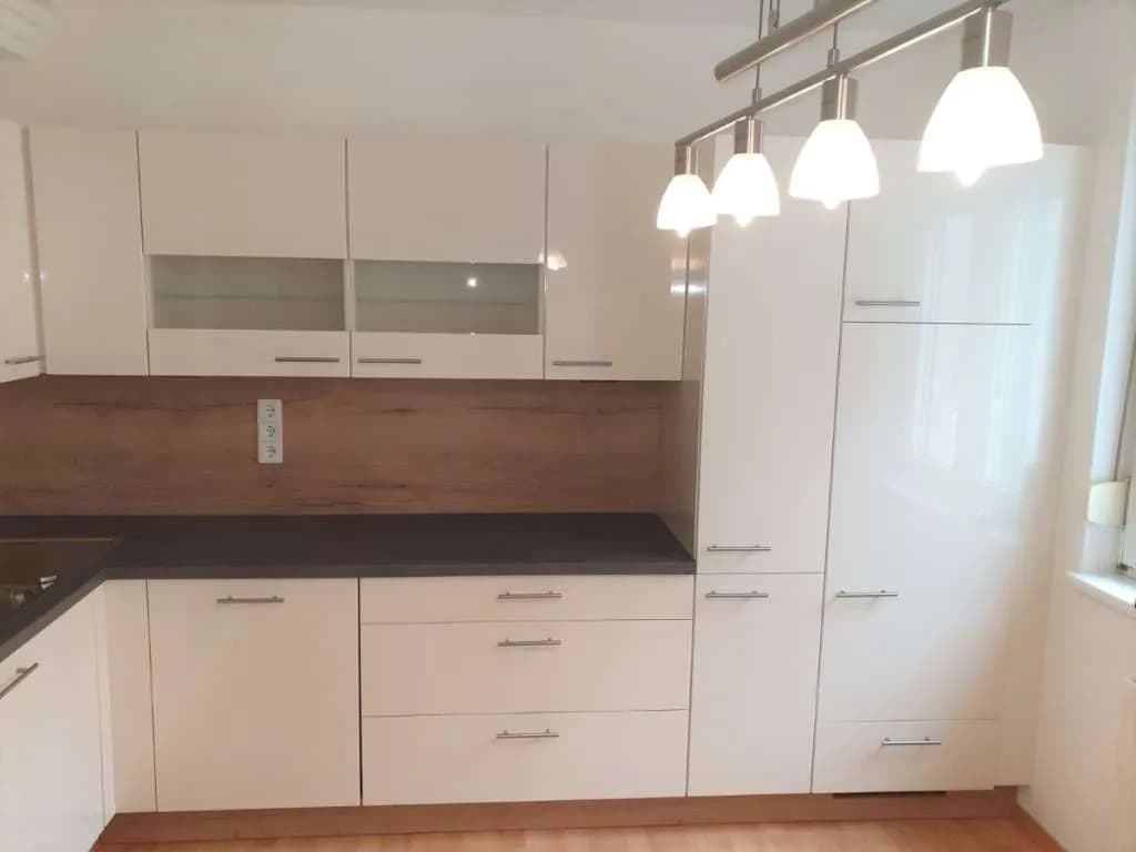 4-Zimmer-Wohnung mieten in Linz Land – 100 m², € 1.200