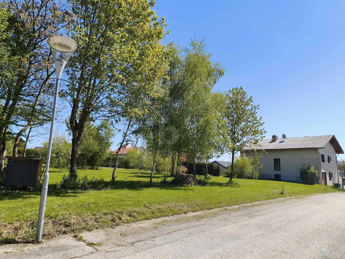 Grundstück kaufen in Amstetten – 2 491 m²