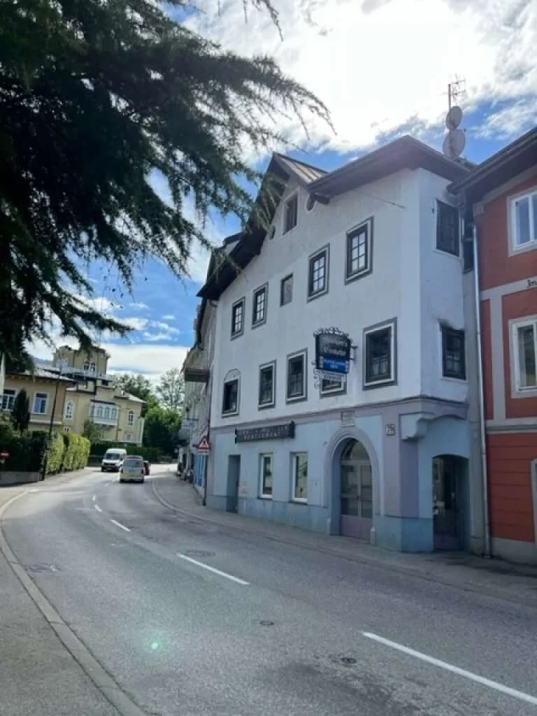 Gewerbeimmobilie kaufen in Gmunden – 415 m², € 550.000