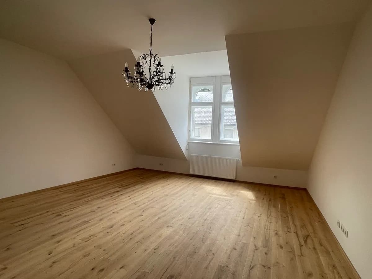 2-Zimmer-Wohnung mieten in Graz – 83 m², € 990