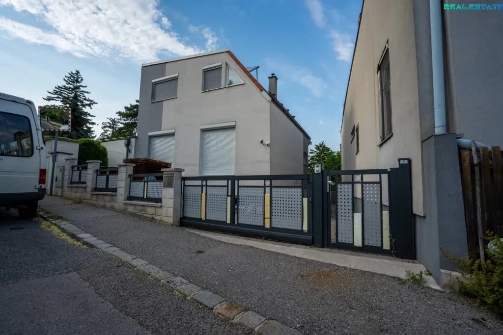 7-Zimmer-Haus kaufen in Mödling – 218 m², € 949.000