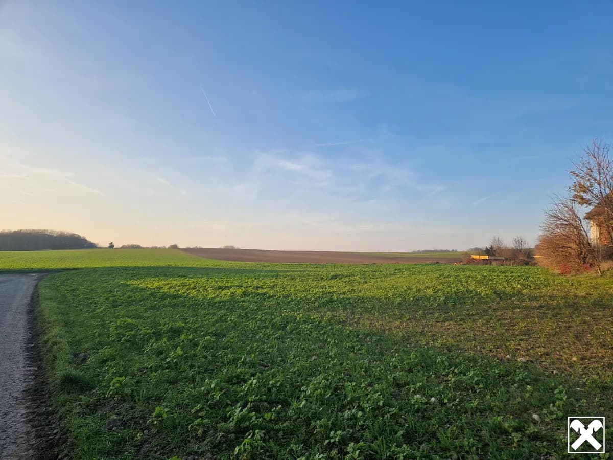 Grundstück kaufen in Korneuburg – 1 383 m², € 675.000