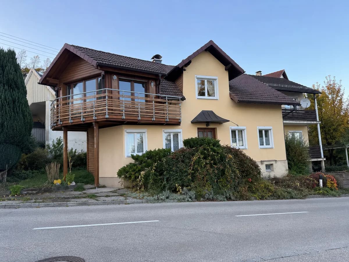 5-Zimmer-Haus kaufen in Vöcklabruck – 157 m², € 240.000