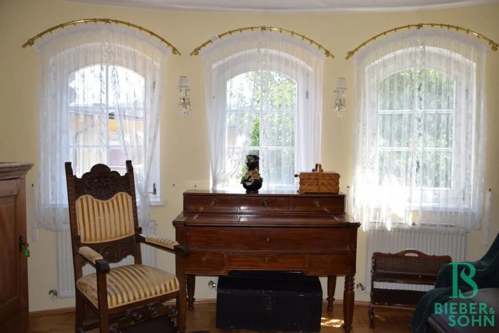 6-Zimmer-Wohnung mieten in Klagenfurt Land – 210 m², € 1.500