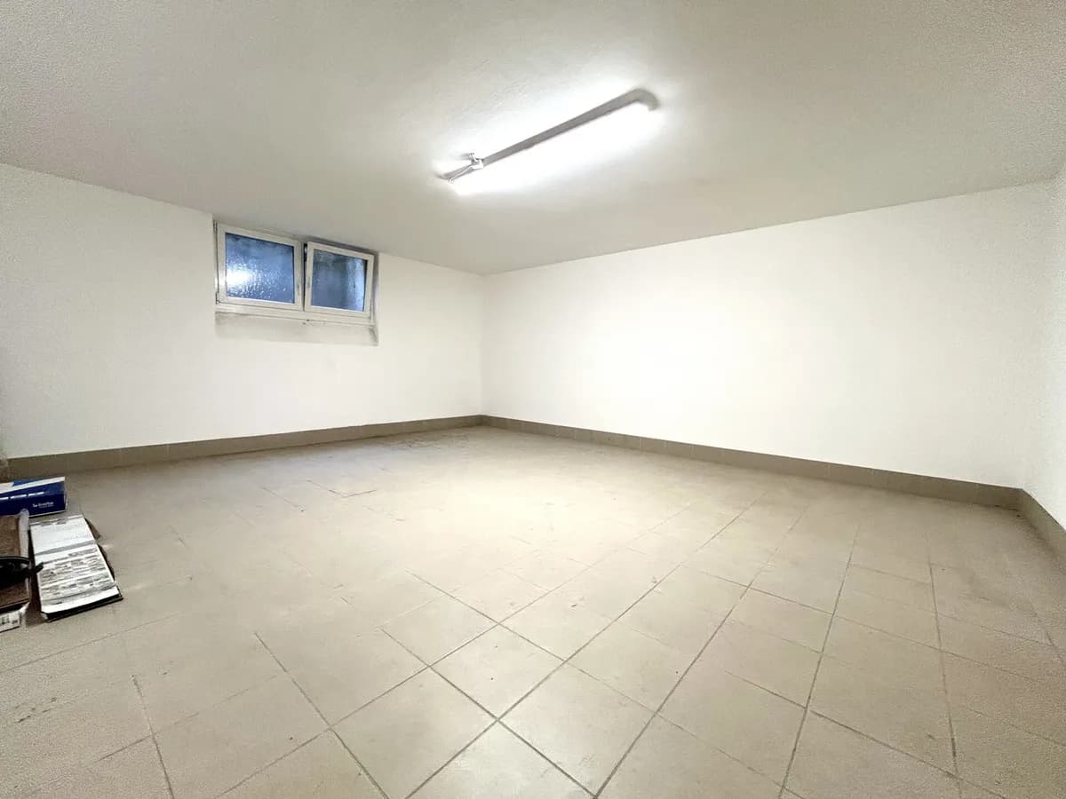 1-Zimmer-Gewerbeimmobilie mieten in Wels – 20 m², € 100