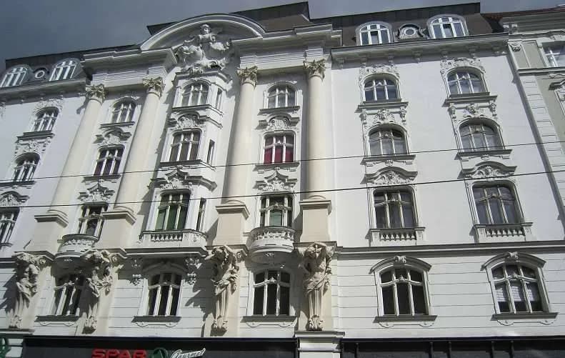 9-Zimmer-Gewerbeimmobilie mieten in Wien – 351 m², € 8.126