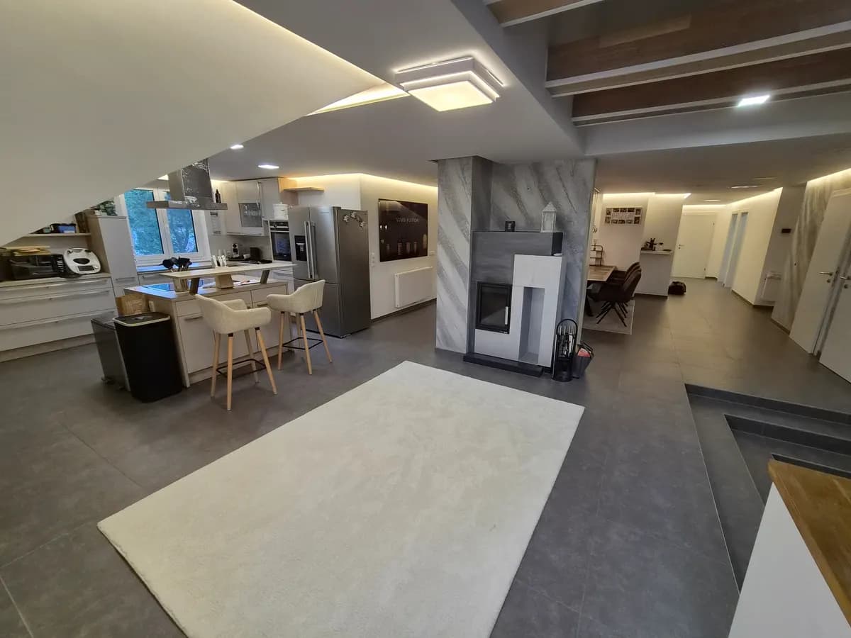 4-Zimmer-Wohnung mieten in Linz Land – 155 m², € 1.700