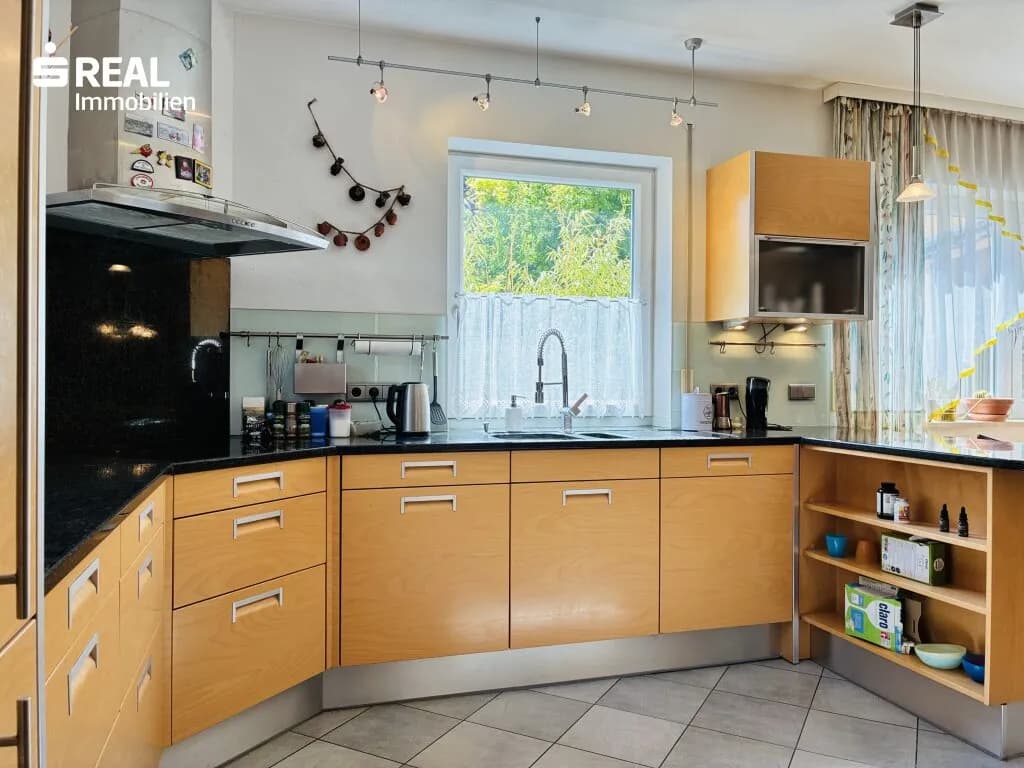8-Zimmer-Haus kaufen in Salzburg-Umgebung – 189 m², € 776.000
