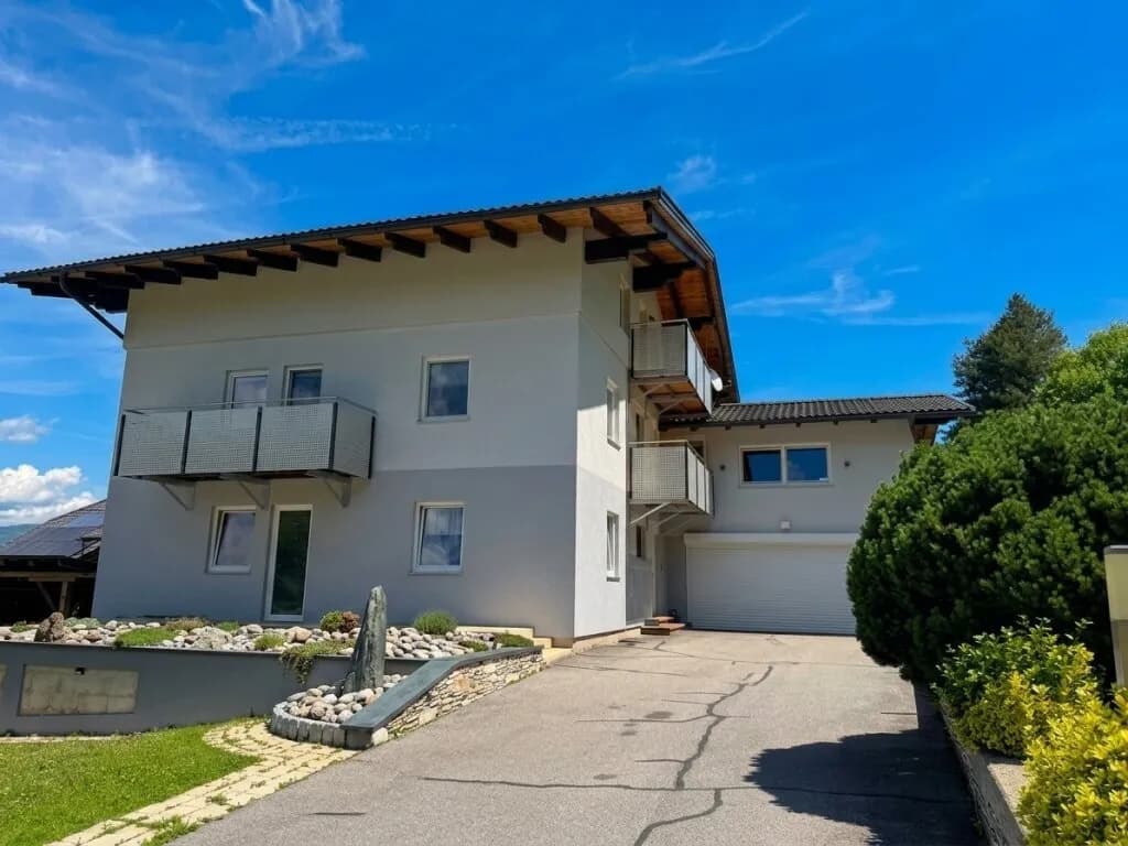 Haus kaufen in Feldkirchen – 300 m², € 695.000