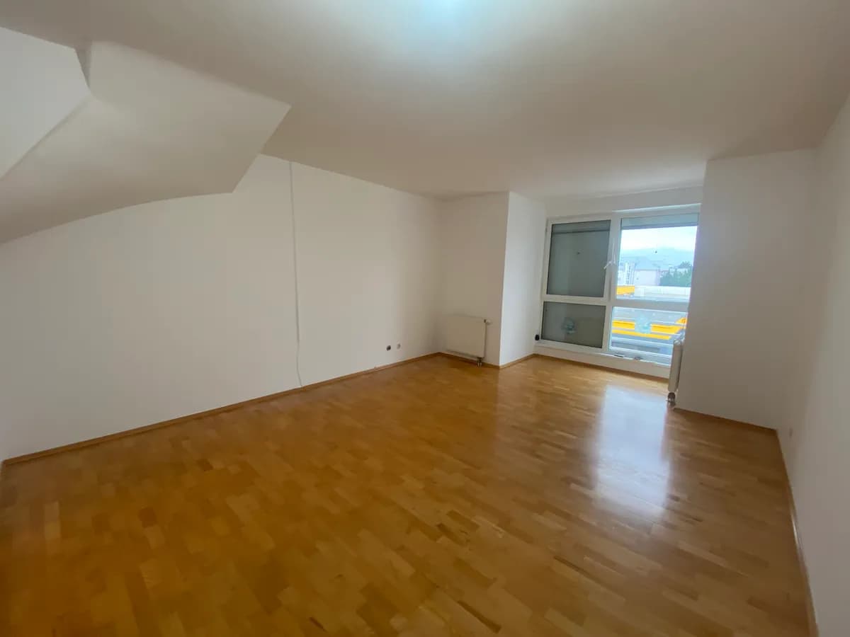 3-Zimmer-Wohnung kaufen in Wiener Neustadt – 77,3 m², € 228.000
