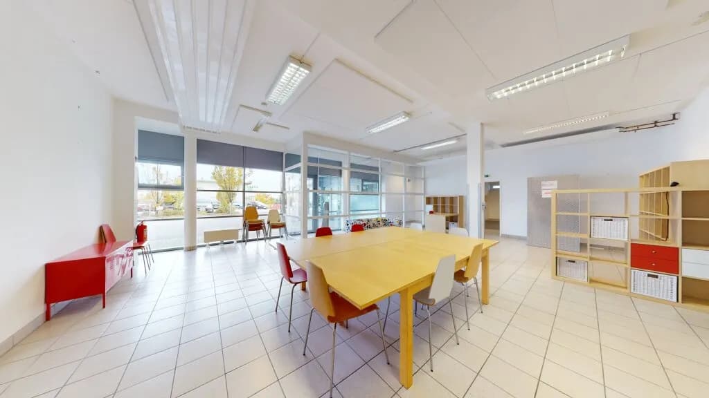 Gewerbeimmobilie mieten in Mödling – 234 m², € 2.680