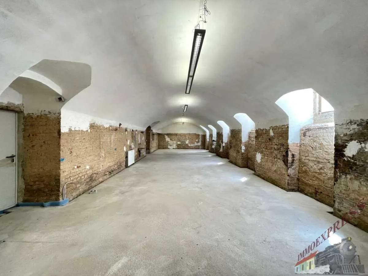 1-Zimmer-Gewerbeimmobilie mieten in Wien – 120 m², € 2.190