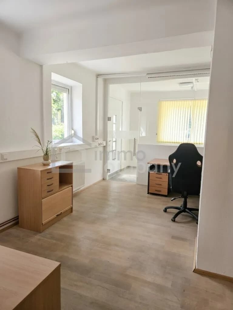 Gewerbeimmobilie mieten in Liezen – 27 m², € 250