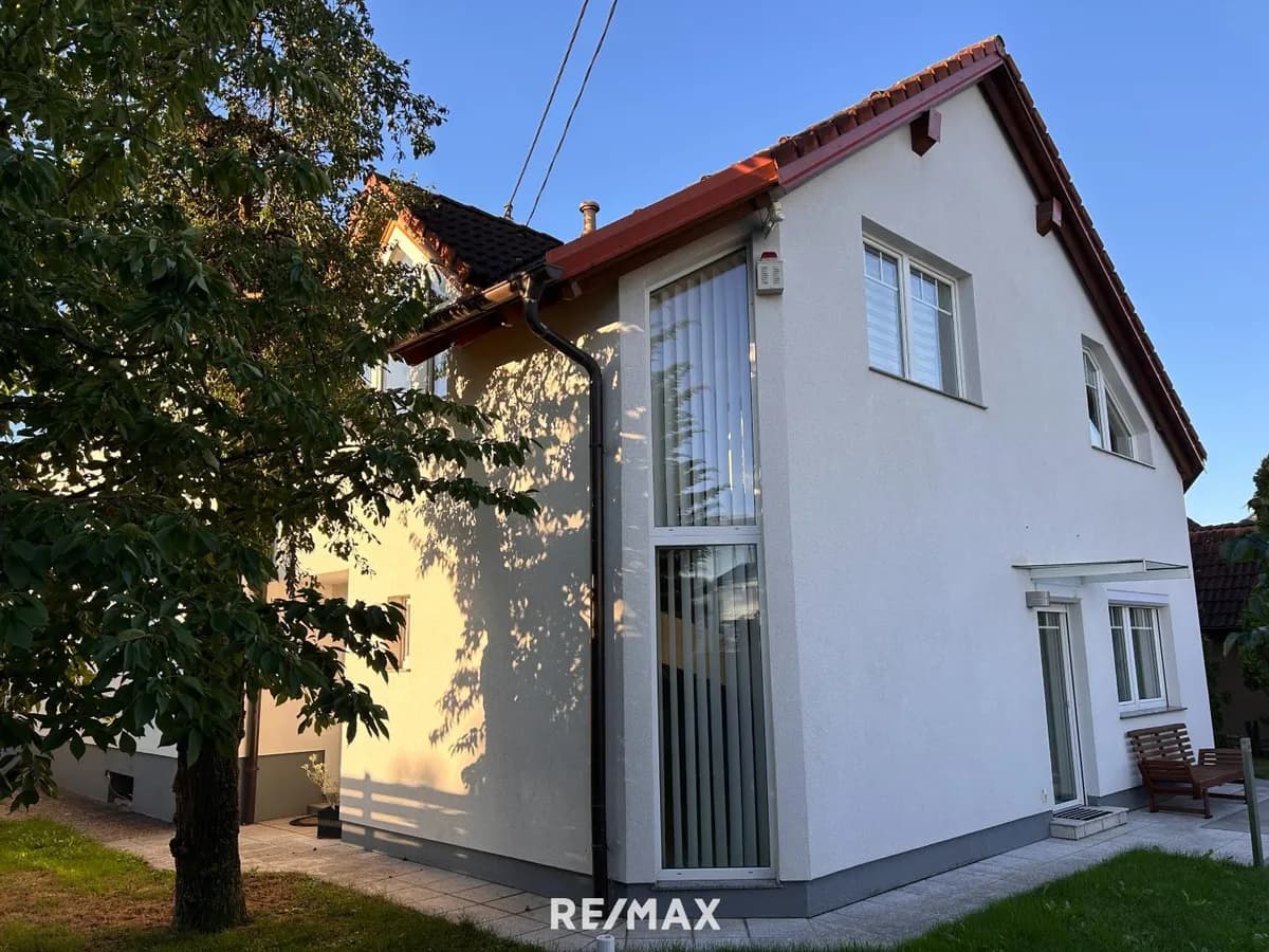 6-Zimmer-Gewerbeimmobilie kaufen in Linz Land – 207 m², € 598.000