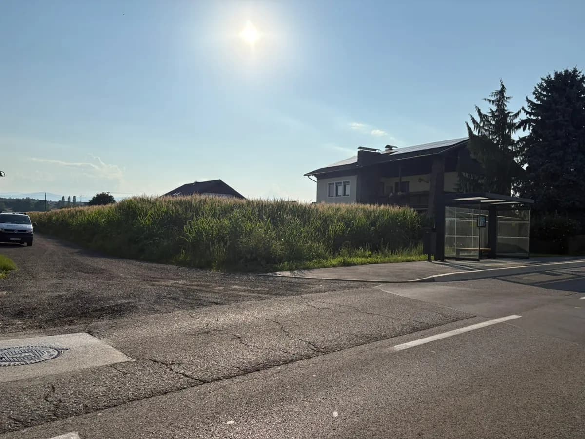 Grundstück kaufen in Graz-Umgebung – 4 600 m², € 300