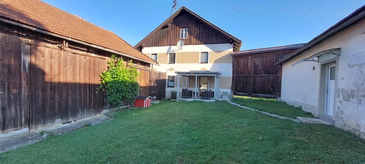 8-Zimmer-Immobilie mieten in Grieskirchen – 130 m², € 1.200