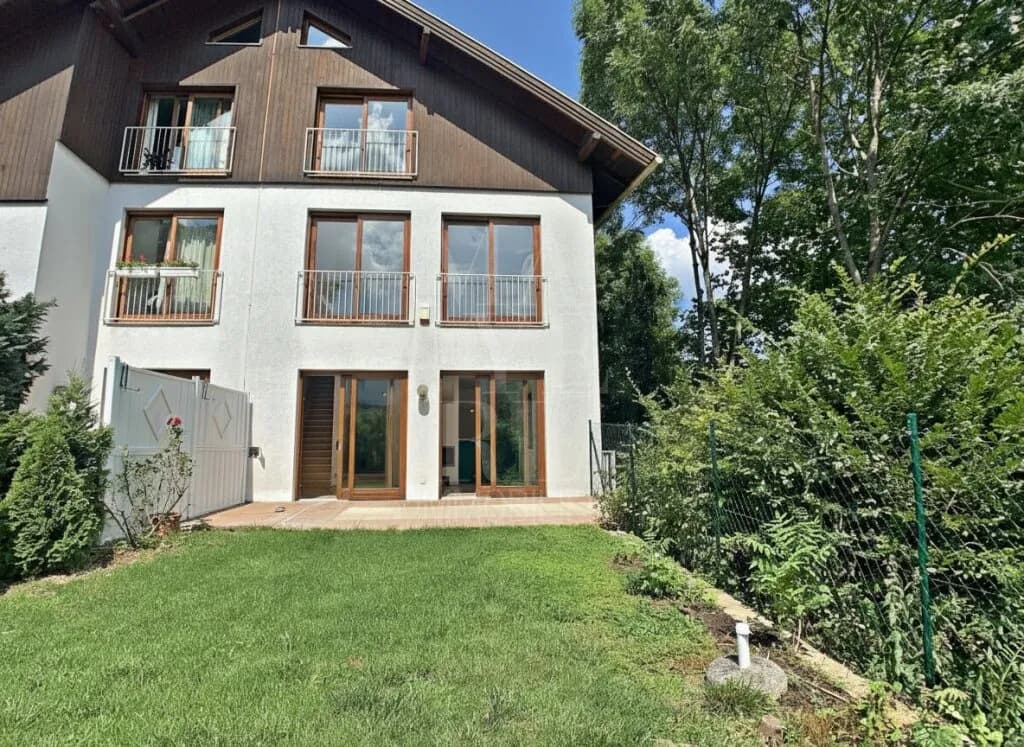 7-Zimmer-Haus mieten in Wien – 235 m², € 3.420