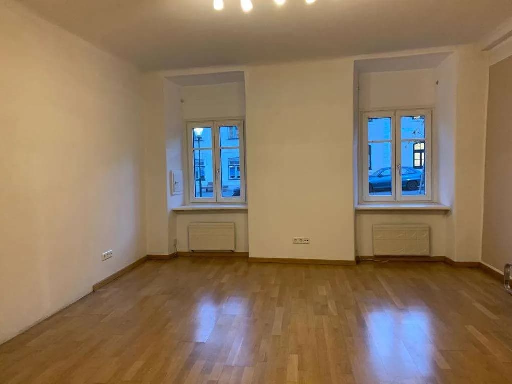 1-Zimmer-Gewerbeimmobilie mieten in Mödling – 30 m², € 470