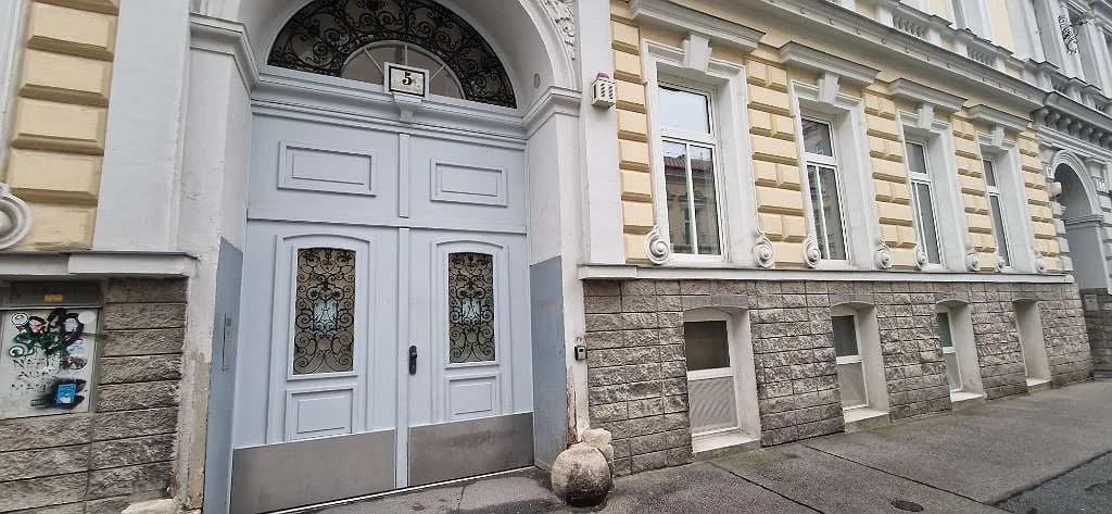4-Zimmer-Wohnung mieten in Wien – 112 m², € 1.600