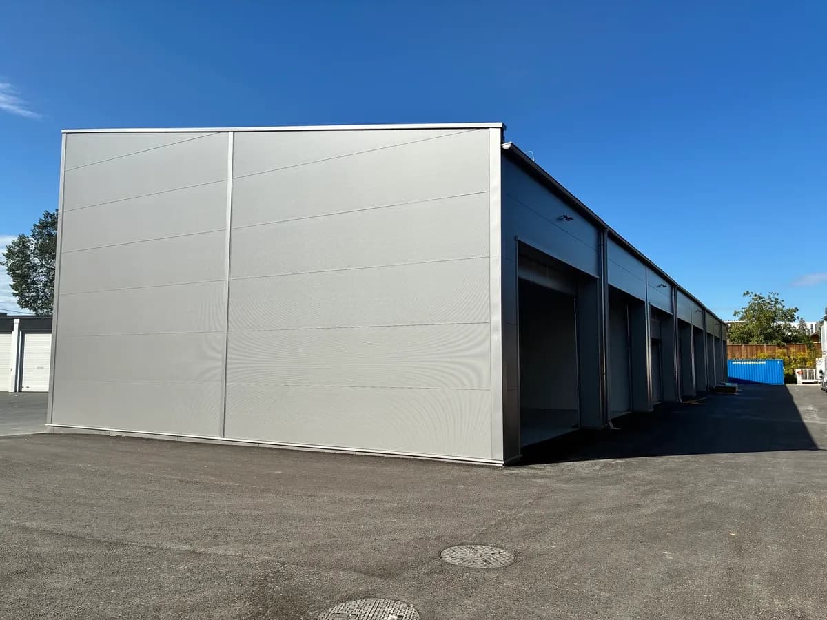 Gewerbeimmobilie mieten in Graz – 1 537 m², € 12