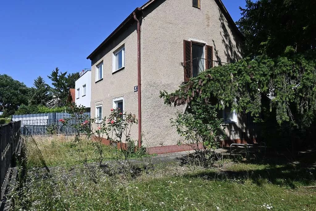 Haus kaufen in Wien – 1 m², € 97.000