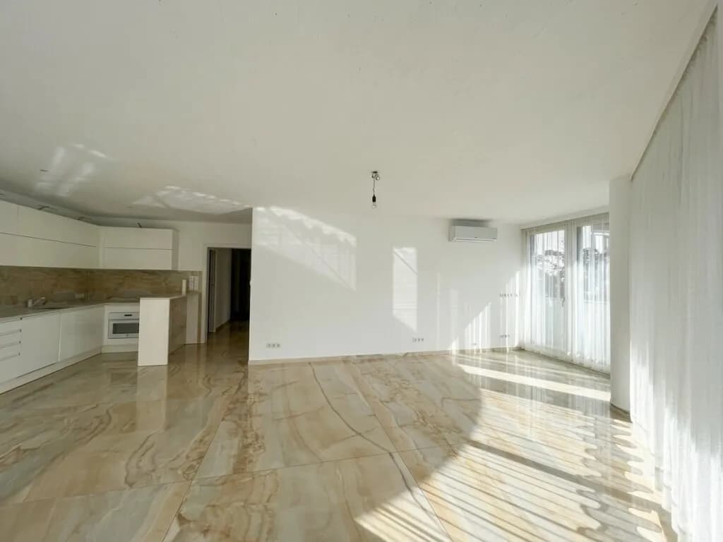 5-Zimmer-Wohnung mieten in Wien – 155 m², € 4.500