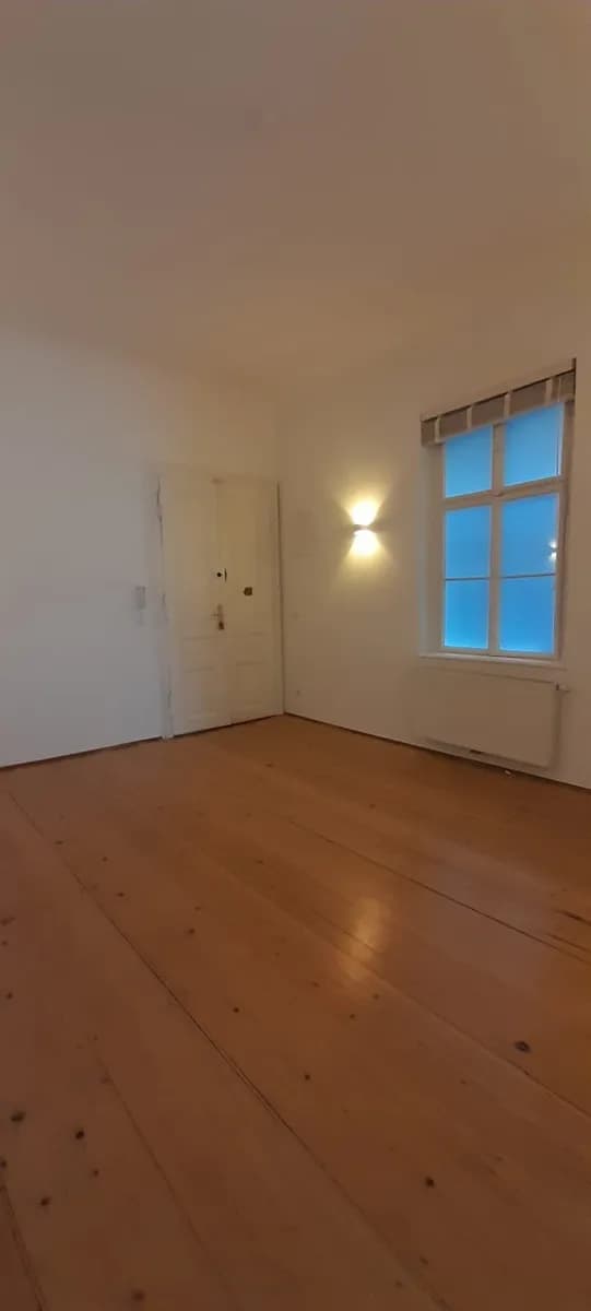 2-Zimmer-Wohnung mieten in Wien – 117,4 m², € 1.831