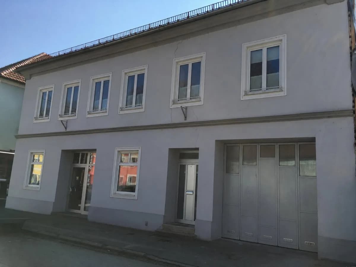 Immobilie mieten in Grieskirchen – 236 m², € 8