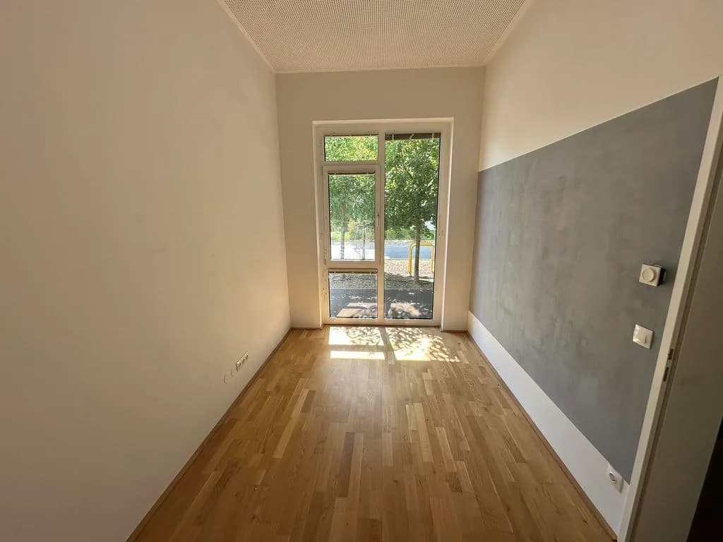 1-Zimmer-Gewerbeimmobilie mieten in Wien – 11 m², € 372