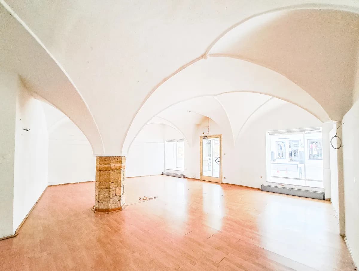 1-Zimmer-Gewerbeimmobilie mieten in Sankt Veit an der Glan – 61 m², € 397