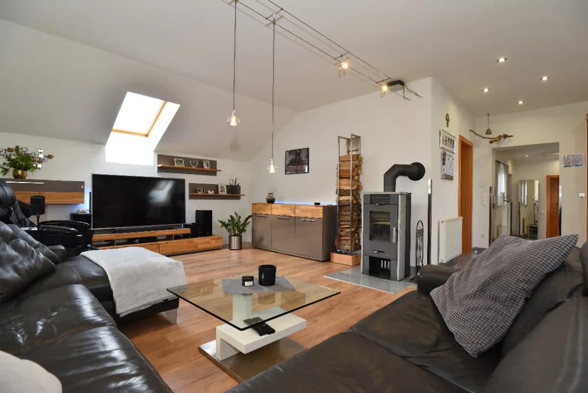 4-Zimmer-Wohnung mieten in Graz-Umgebung – 123 m², € 1.680