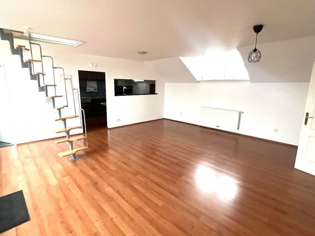 6-Zimmer-Wohnung mieten in Wels – 166 m², € 1.200
