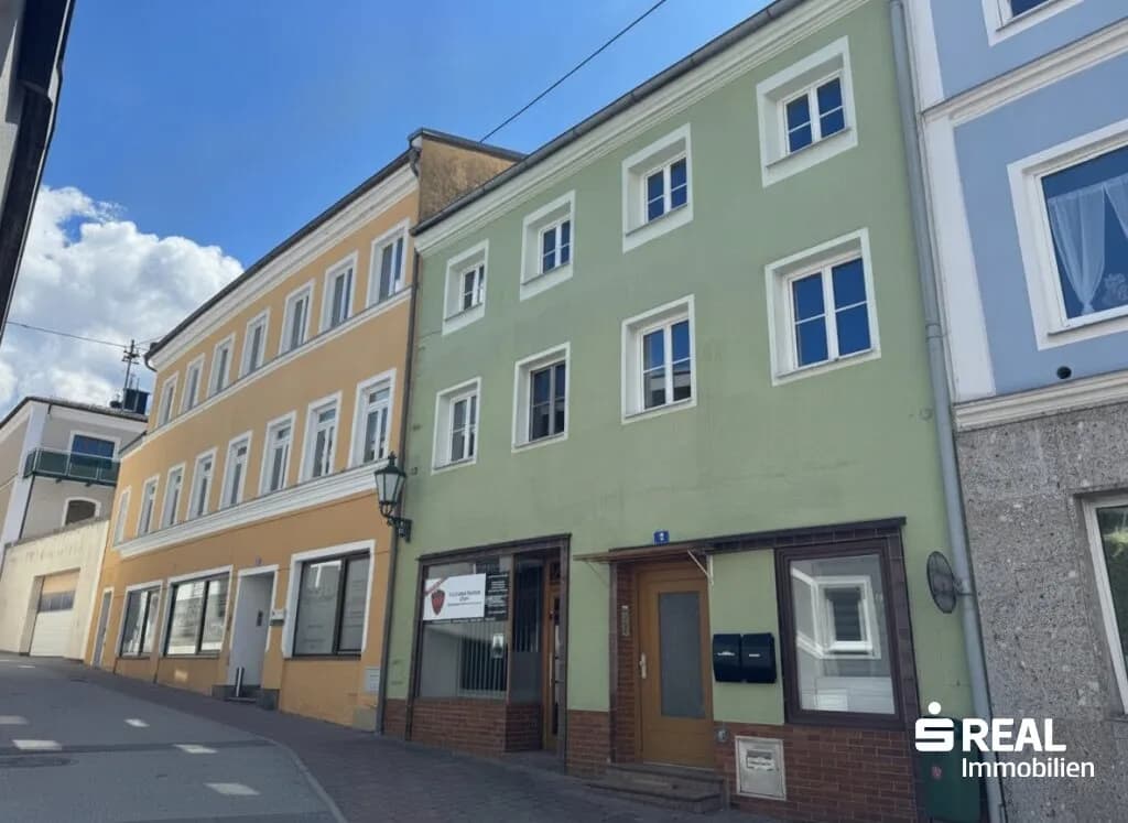 Haus kaufen in Braunau am Inn – 268 m², € 250.000