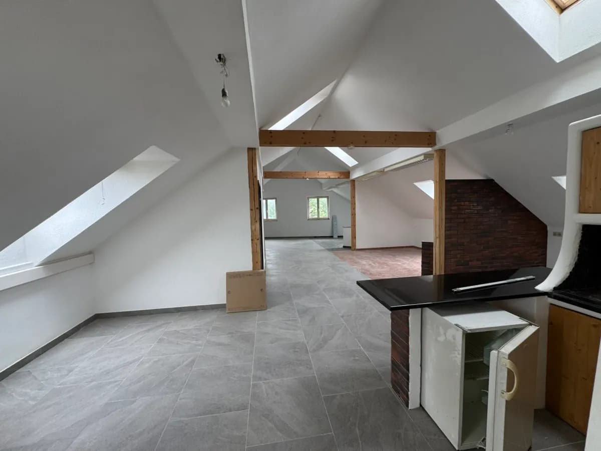 1-Zimmer-Gewerbeimmobilie mieten in Sankt Pölten – 107 m², € 1.370