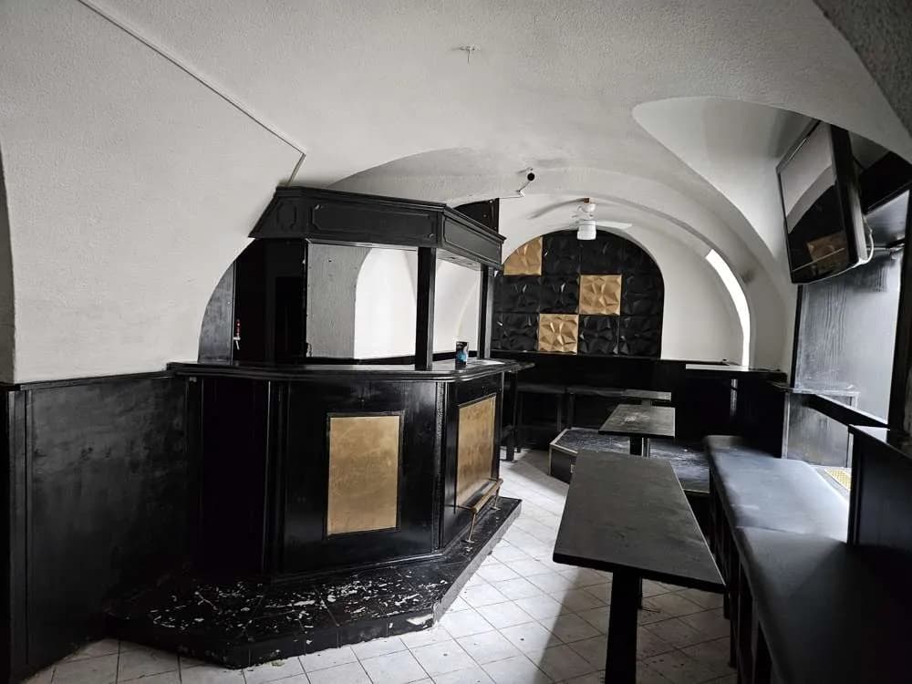 Gewerbeimmobilie mieten in Mödling – 57 m², € 1.522